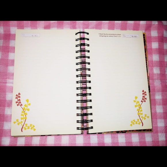 Give Thanks Gratitude Journal - Picture 9 of 12